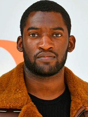 Малачи Кирби в роли Иезекииля Москоу